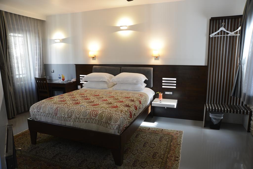 Ayasoluk Hotel & Restaurant Selcuk Exterior photo